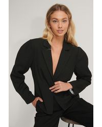 NA-KD Gathered Short Blazer - Zwart
