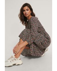 NA-KD Ruffle Hem Round Neck Midi Dress - Meerkleurig