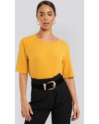 NA-KD Basic Round Neck Ribbed Tee - Gelb