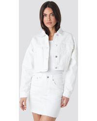 NA-KD Cropped Regular Hem Denim Jacket - Wit