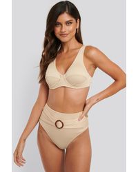 NA-KD Ribbed High Waist Buckle Bikini Panty - Neutre