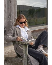 NA-KD Claire Rose x Organische Denim-Jeans mit geradem Bein in Grau Damen Bekleidung Jeans Jeans mit gerader Passform 
