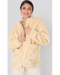 NA-KD Short Front Pocket Faux Fur Jacket - Wit