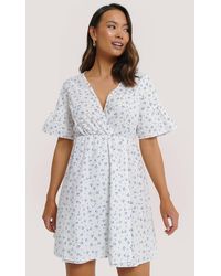NA-KD Ruffle Sleeve Mini Dress - Weiß