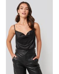 NA-KD Party Cowl Neck Satin Cami Top - Schwarz