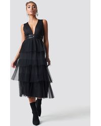NA-KD Luisa Lion x Pleated Tulle Dress - Schwarz