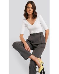 NA-KD Basic Ribbed Short Sleeve V-neck Top - Weiß