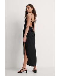 NA-KD Trend Drapiertes Kleid Mit Trägern - Schwarz