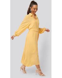 NA-KD Classic Maxi Belted Dress - Gelb