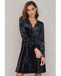 NA-KD Party Velvet V-neck Dress - Mehrfarbig