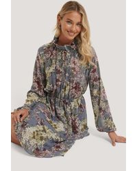 NA-KD Boho High Frill Neck Dress - Mehrfarbig