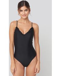 NA-KD Flounce Swimsuit - Zwart