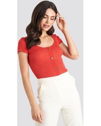 NA-KD Ribbed Knitted Short Sleeve Top - Rot
