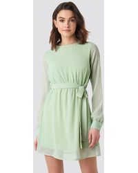 NA-KD Chiffon Dress - Groen
