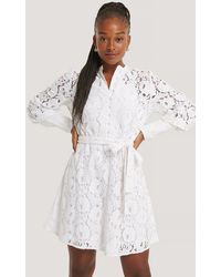 NA-KD Trend Spitzenkleid - Weiß