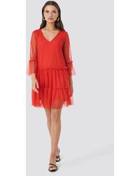 NA-KD Ruffle Mesh Mini Dress - Rot