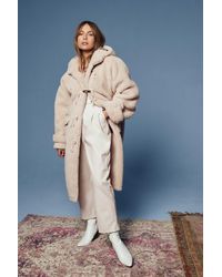 Nasty Gal Manteau Oversize En Fausse Fourrure J'Ai Vendu La Peau De L'Ours - Neutre