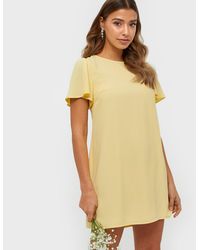 NLY Trend Frill Puff Sleeve Dress - Geel