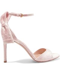 Valentino Sandalen Aus Samt In Knitteroptik - Pink
