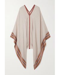 Damen Bekleidung Pullover und Strickwaren Ponchos und Ponchokleider Twinset Wolle Cape in Natur 
