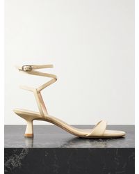 Stuart Weitzman - Nudist Wrap Sandalen Aus Leder - Lyst