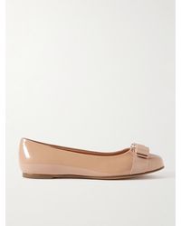 Ferragamo - Varina Bow-Embellished Patent-Leather Ballet Flats - Lyst