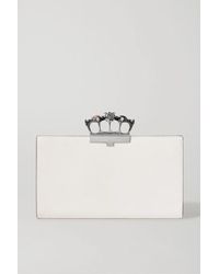 Alexander McQueen Pochette En Cuir Texturé À Ornements Knuckle - Blanc