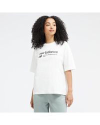 New Balance - Femme Linear Heritage Jersey Oversized T-Shirt En, Cotton Jersey, Taille - Lyst