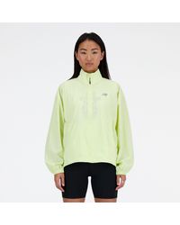 New Balance - Athletics packable jacket in verde - Lyst