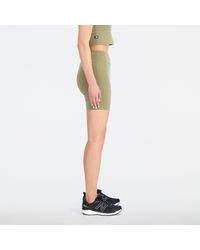 New Balance - Essentials cotton spandex fitted short in verde - Lyst