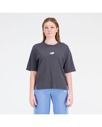 New Balance - T-shirt athletics remastered cotton jersey boxy in nero - Lyst