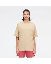New Balance - Athletics oversized t-shirt in marrone - Lyst