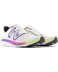 New Balance - Fuelcell supercomp pacer in bianca/blu/verde/rosa - Lyst