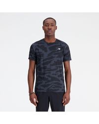 New Balance - Printed accelerate short sleeve in schwarz - Lyst