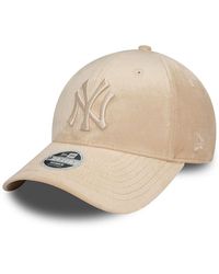 KTZ - New York Yankees Womens Velour Light Beige 9forty Adjustable Cap - Lyst