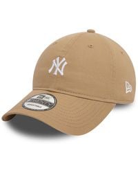 KTZ - New York Yankees Mini Logo Beige 9twenty Adjustable Cap - Lyst