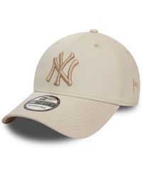 KTZ - New York Yankees League Essential Light Beige 39thirty Stretch Fit Cap - Lyst