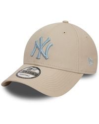 KTZ - New York Yankees League Essential Light Beige 9forty Adjustable Cap - Lyst