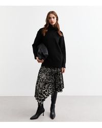 New Look - Abstract Print Pleated Midi Skirt - Lyst