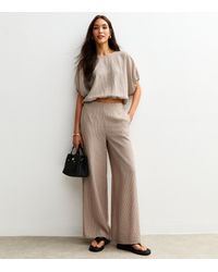 New Look - Crinkle Texture Stripe Print Wide Leg Trousers - Lyst