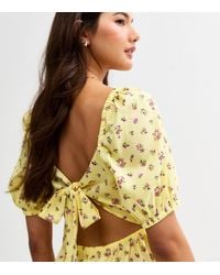 New Look - Floral Print Tie Back Playsuit - Lyst
