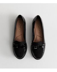 New Look - Wide Fit Patent Faux Leather Bow Detail Loafers - Lyst