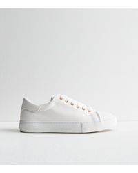 New Look - Wide Fit Leather-Look Lace Up Trainers - Lyst