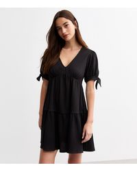 New Look - Crinkled V-Neck Mini Smock Dress - Lyst