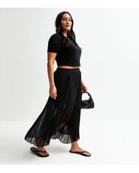 New Look - Plus Size Pleated Chiffon Midi Skirt Curves - Lyst