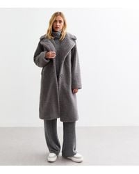 New Look - Oversized Fluffy Borg Longline Coat - Lyst