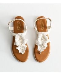 New Look - Faux Leather Hyacinth Flower Embellished Flat Sandals - Lyst