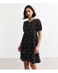 New Look - Crinkled Texture Polka Dot Tie Front Mini Dress - Lyst