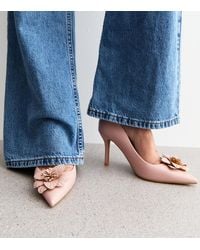 New Look - Floral Motif Pointed Toe Court Shoes - Lyst