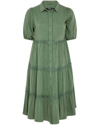 Yours Curve - 100% Baumwolle Kurzarm Tiered Chambray Midi Kleid48 - Lyst